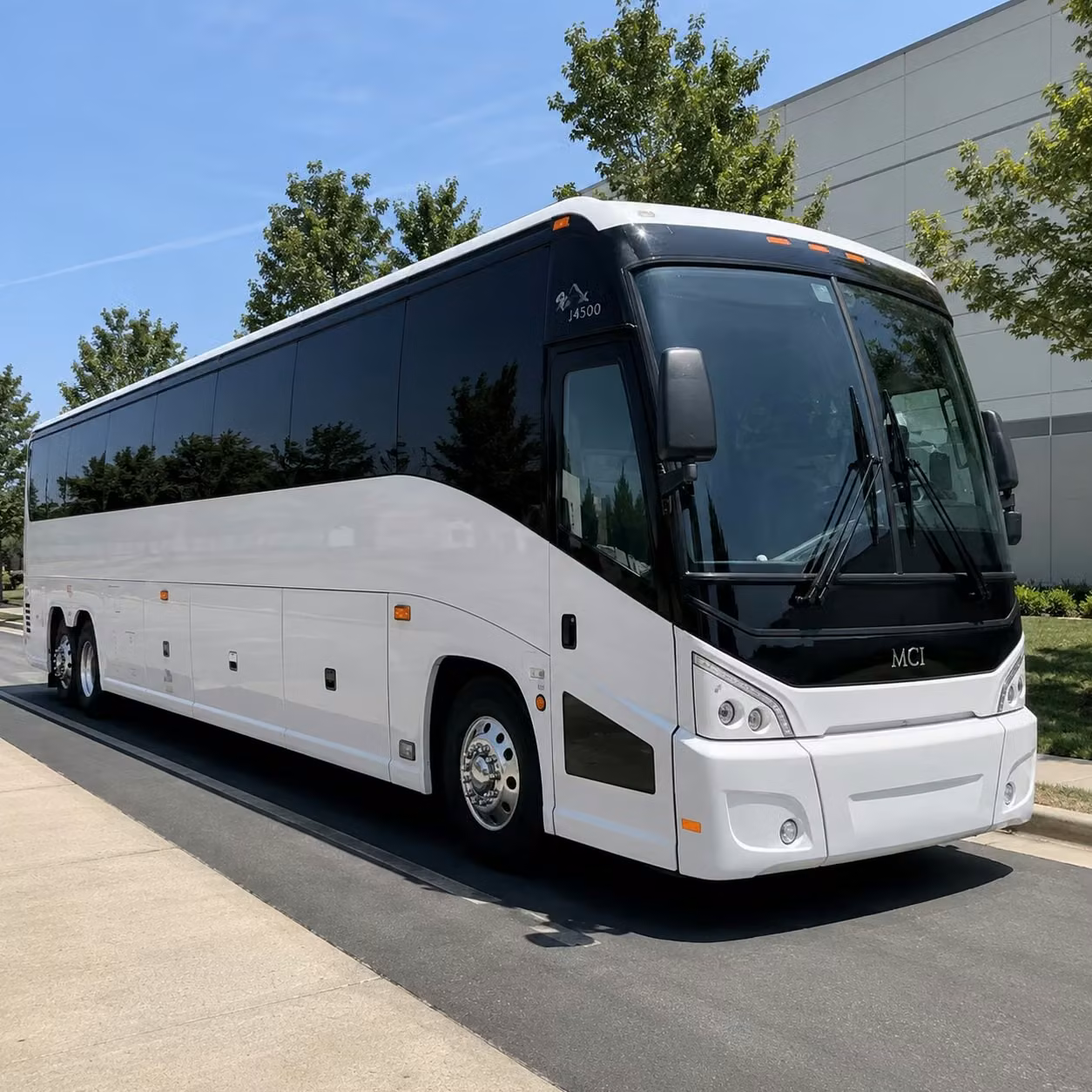 concert bus rentals to dte energy music theatre from rochester hills